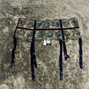 Dita Von Teese Evelina Aubergine lingerie suspended corset belt L / XL